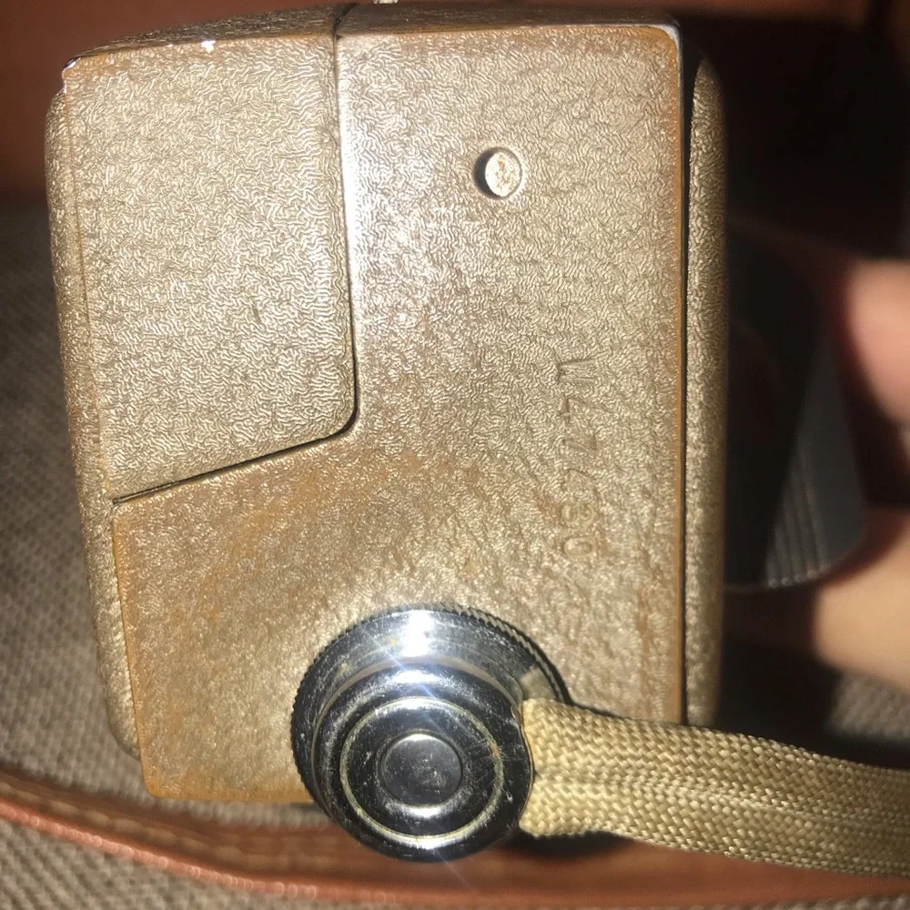 Vintage Revere model “50 8mm Camera - Picture 9 of 13